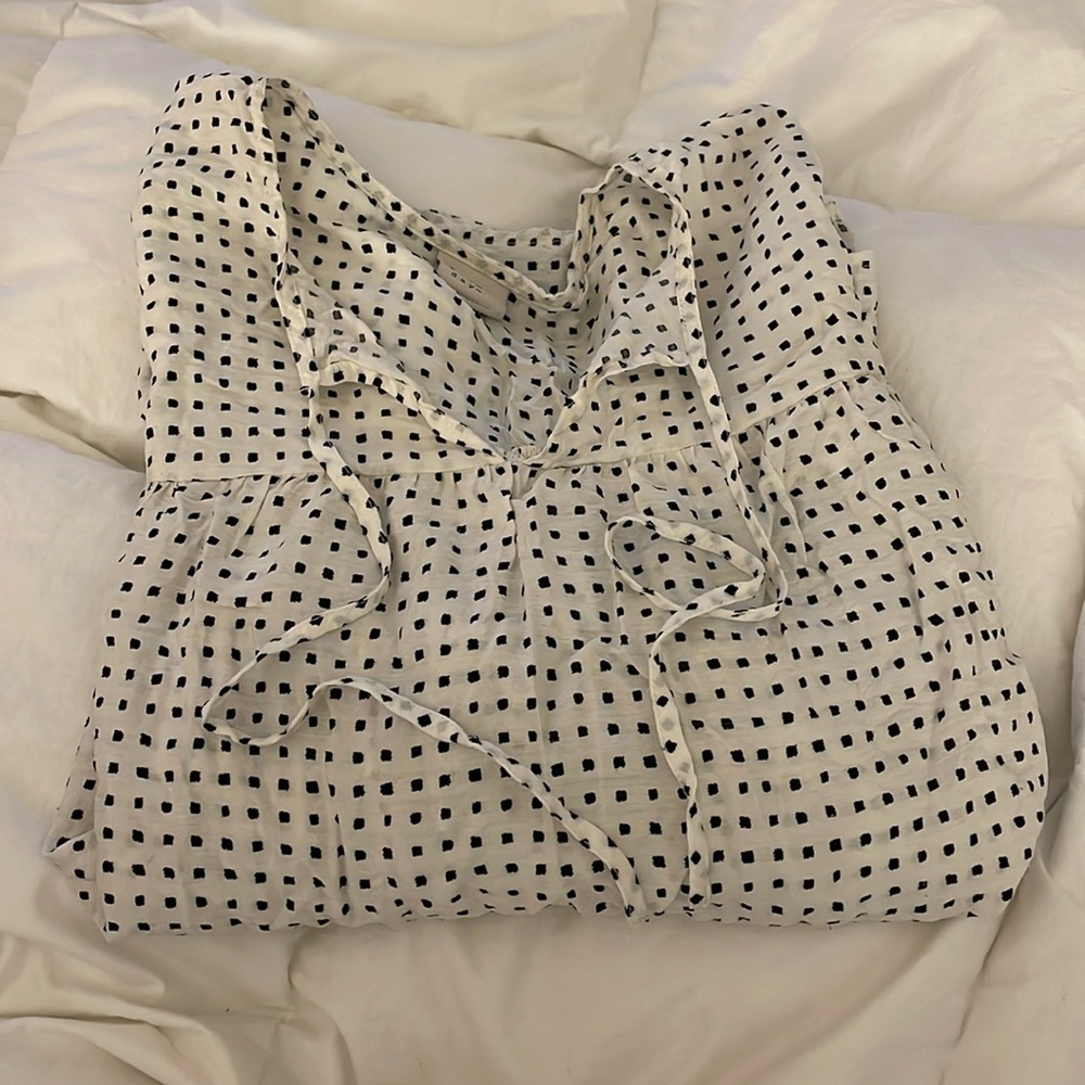 Black & White Square Dotted Top